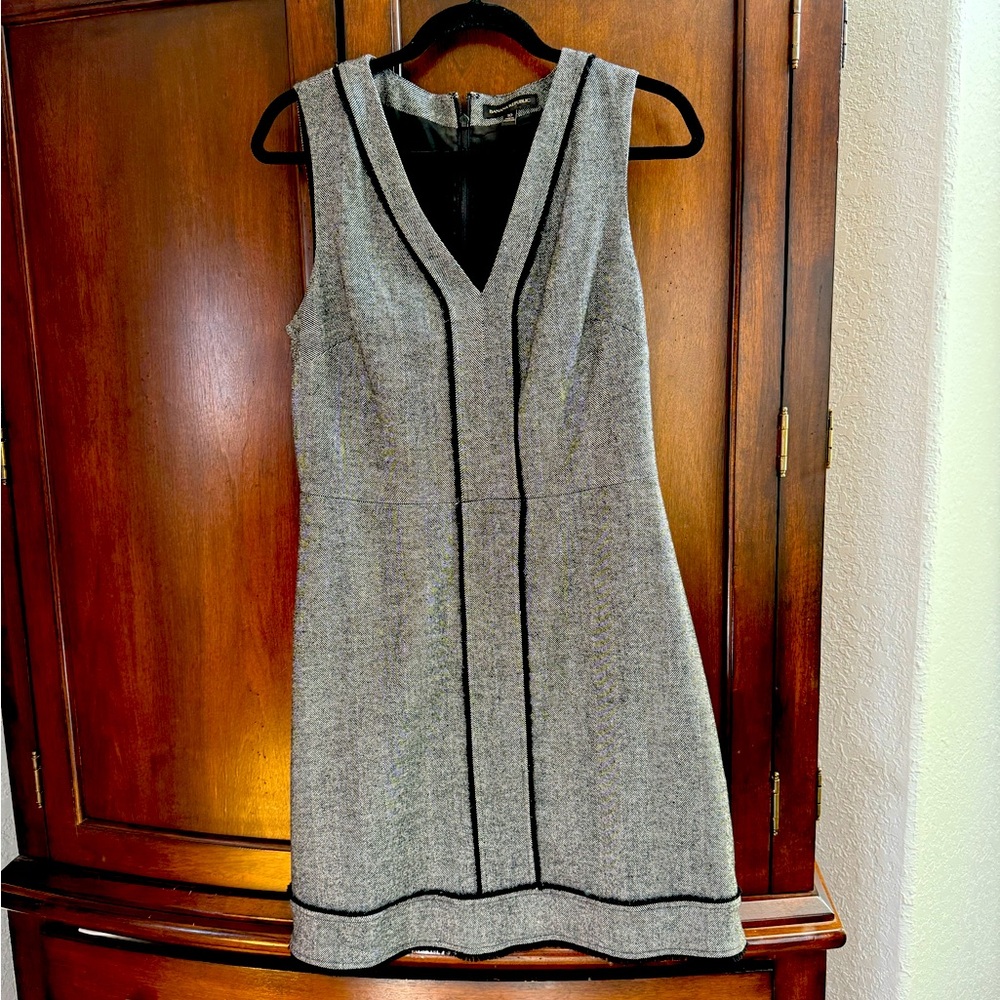Banana Republic V Neck Dress- Grey Black trim size 10